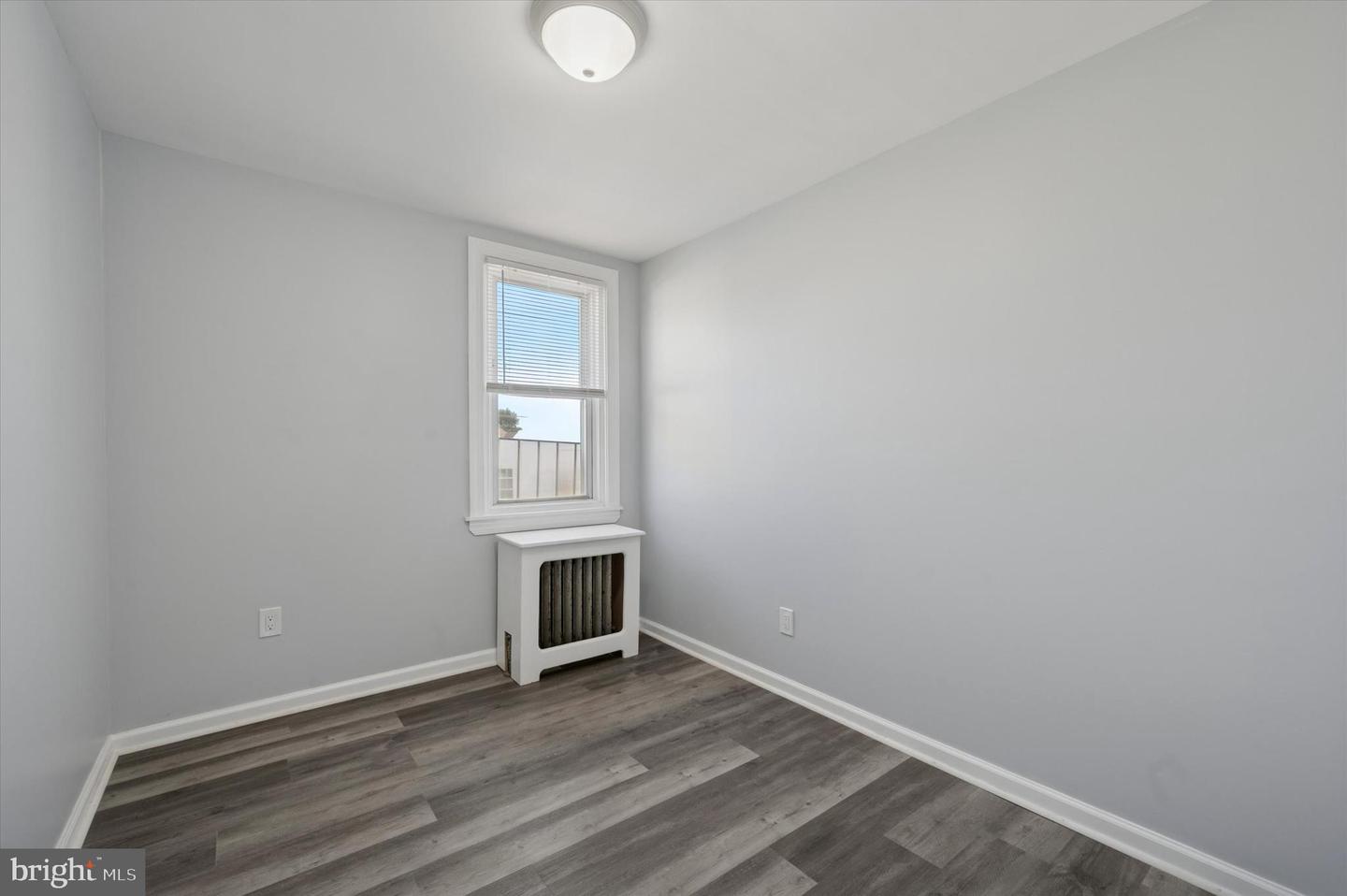 151 Long Ln Property Photo 34