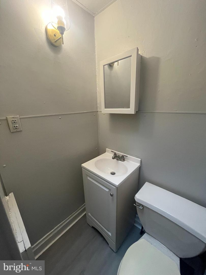814 Upland St Property Photo 24