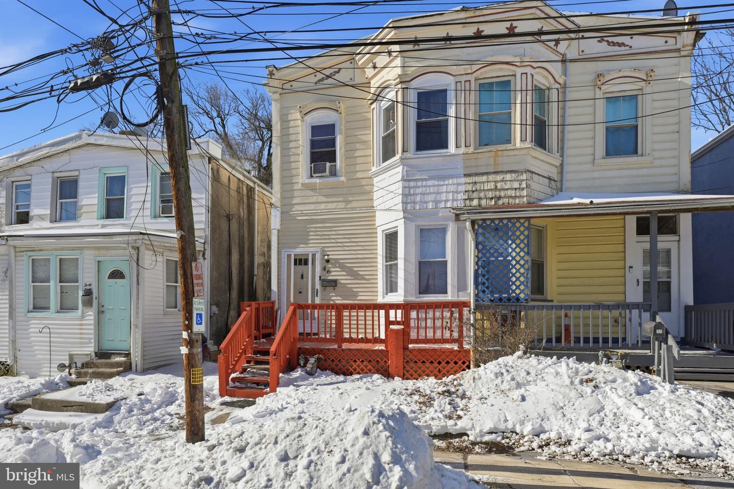 46 S Maple Ave Property Photo 1