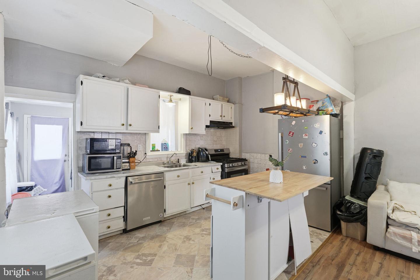 46 S Maple Ave Property Photo 8