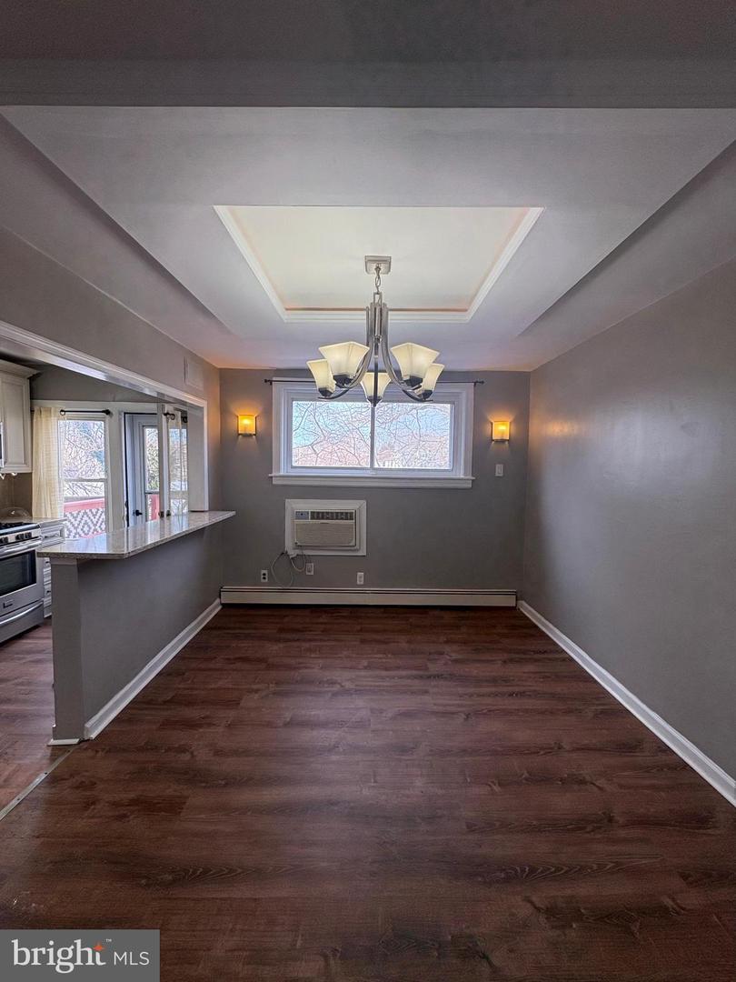 210 Wabash Ave Property Photo 3