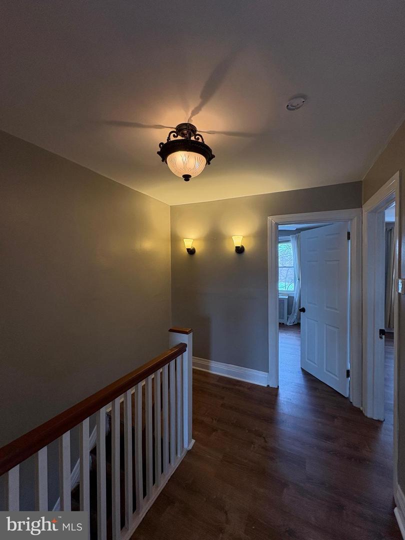 210 Wabash Ave Property Photo 6