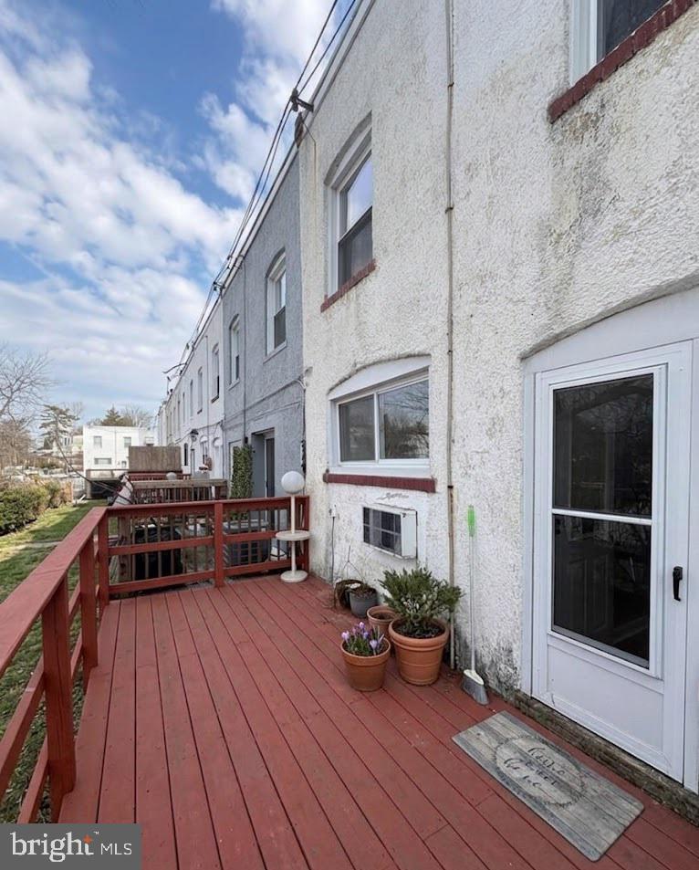 210 Wabash Ave Property Photo 11