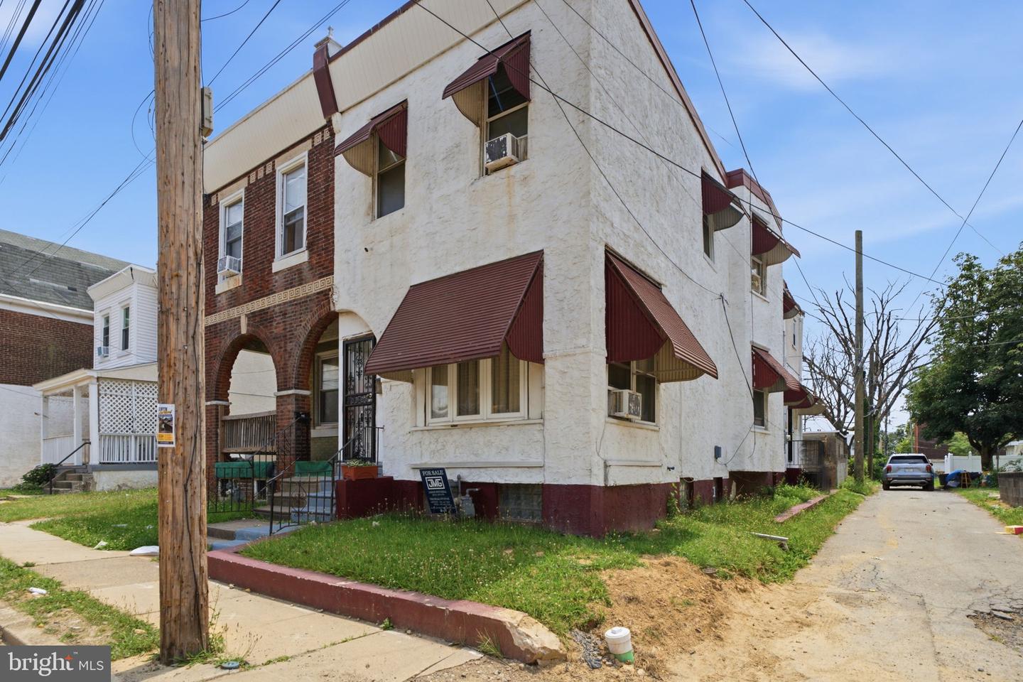 208 Walnut St Property Photo 2