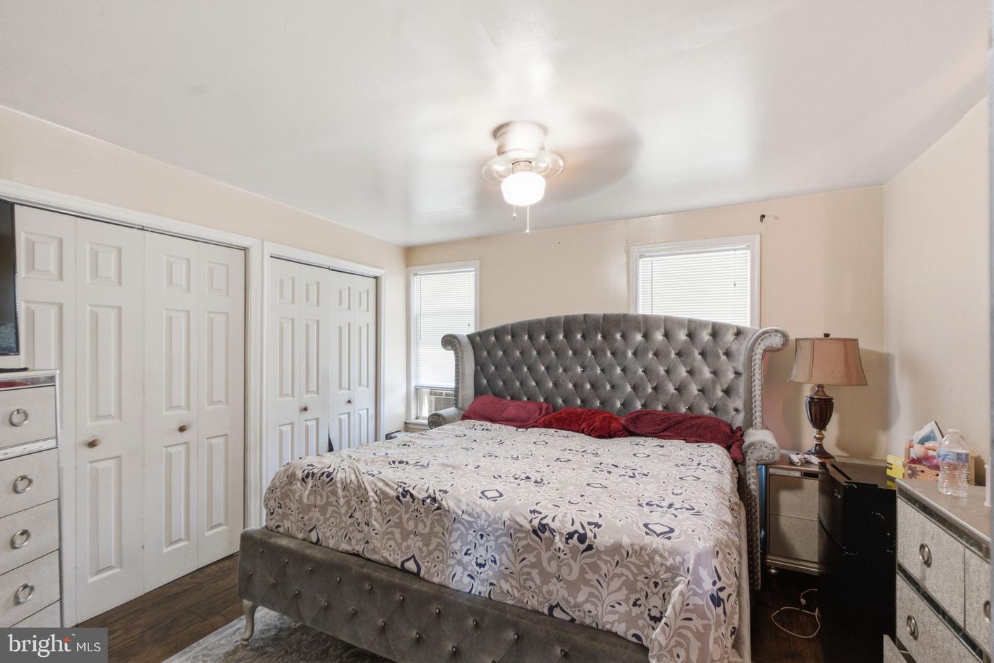 208 Walnut St Property Photo 26