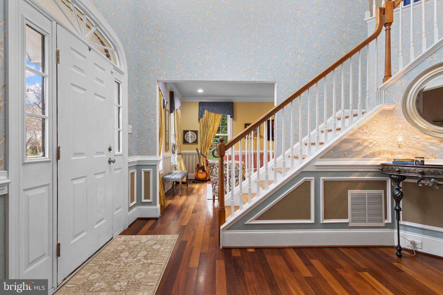 403 Dewey Ln Property Photo 5
