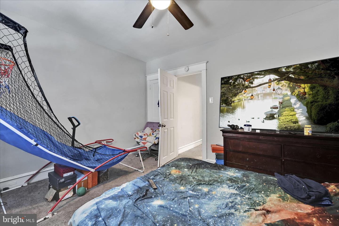 204 E Avon Rd Property Photo 17