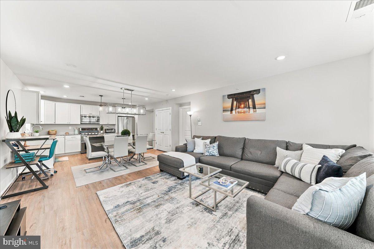 521 S Media Way Property Photo 1