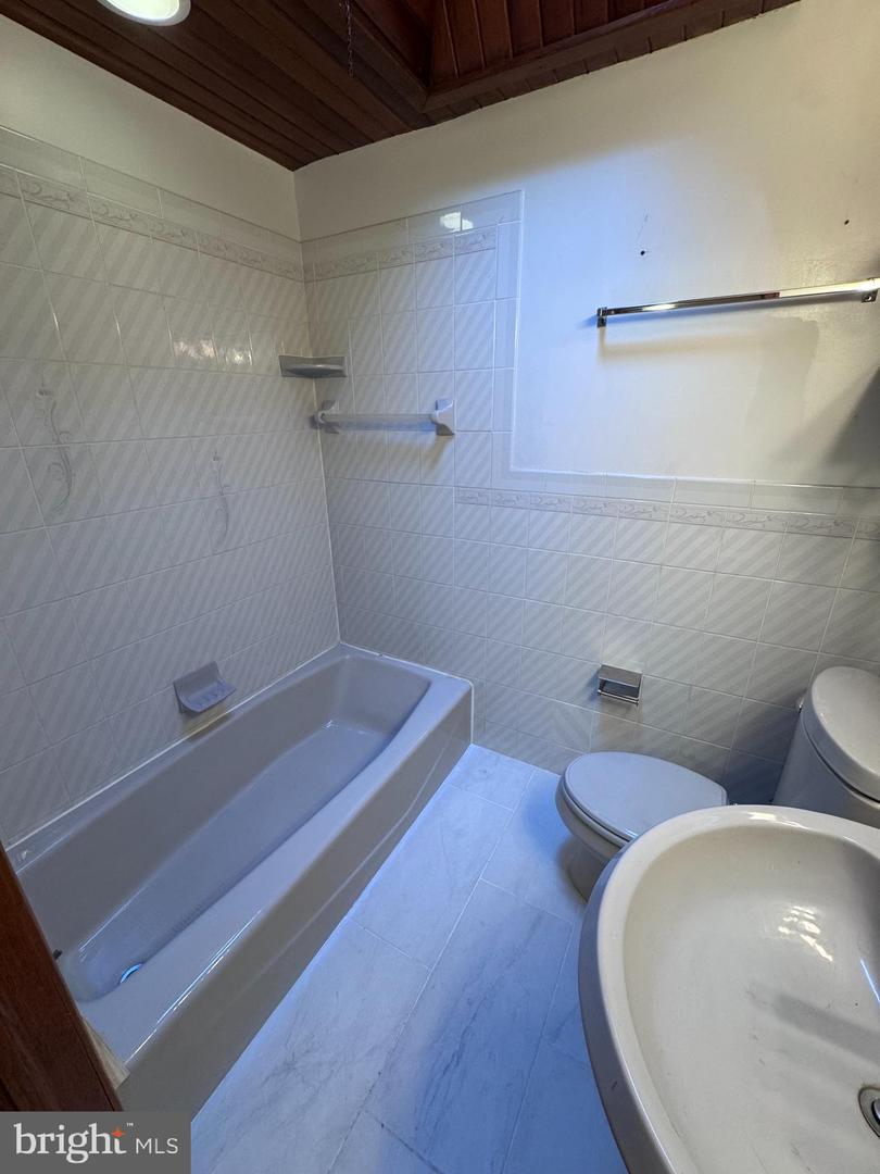 251 Revere Rd Property Photo 9