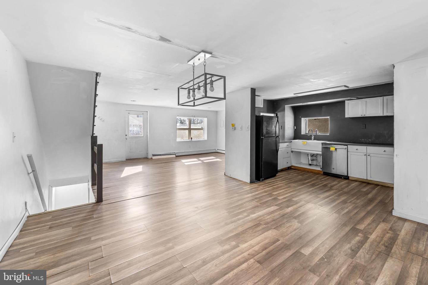 507 School St Property Photo 8