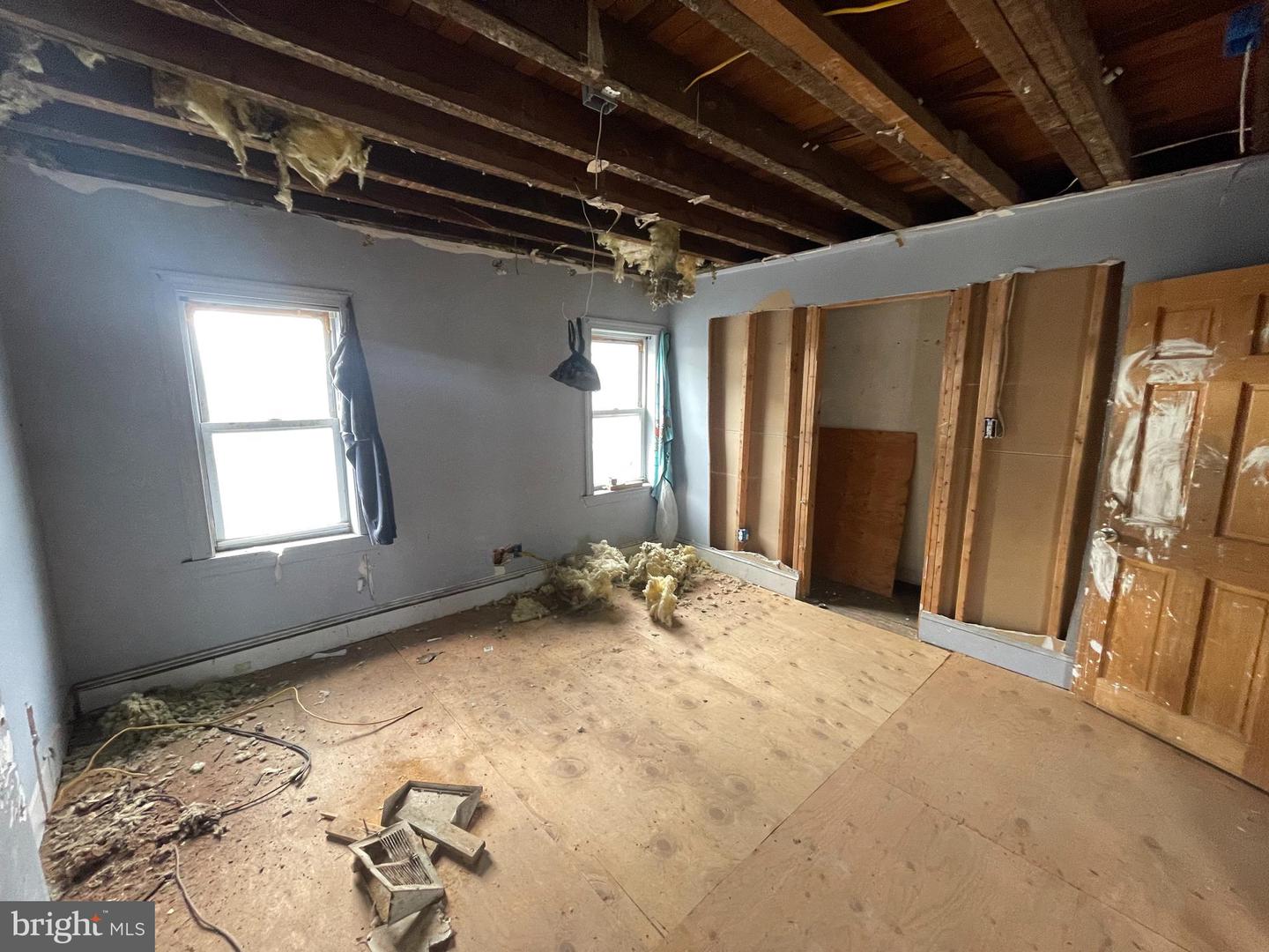 409 Flower St Property Photo 12