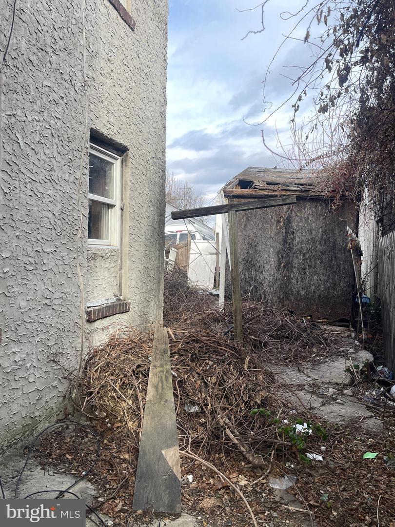 409 Flower St Property Photo 19