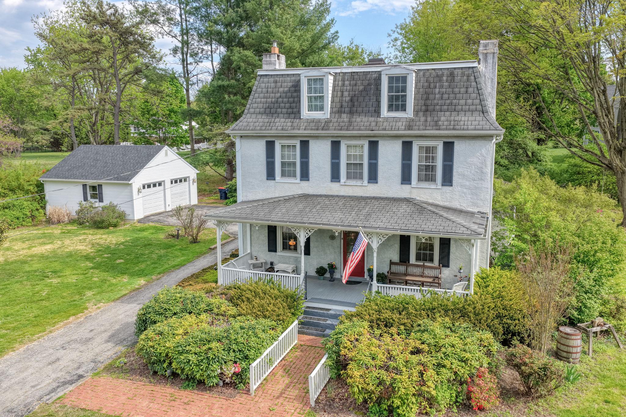 1078 Smithbridge Property Photo 2