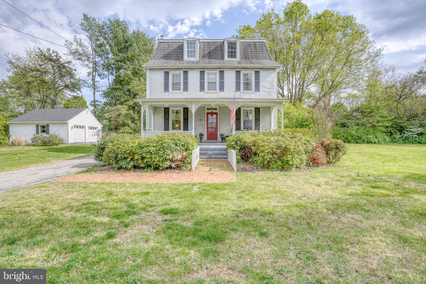 1078 Smithbridge Property Photo 3