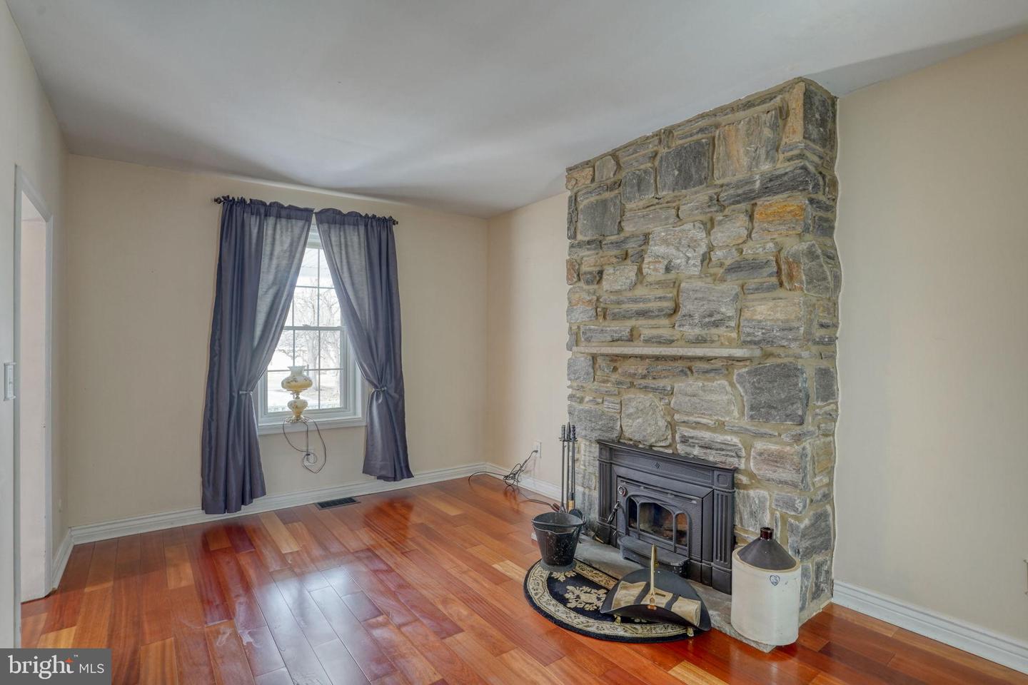1078 Smithbridge Property Photo 17