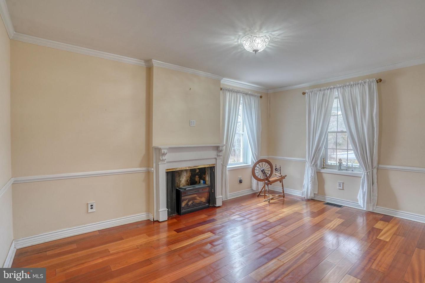 1078 Smithbridge Property Photo 18