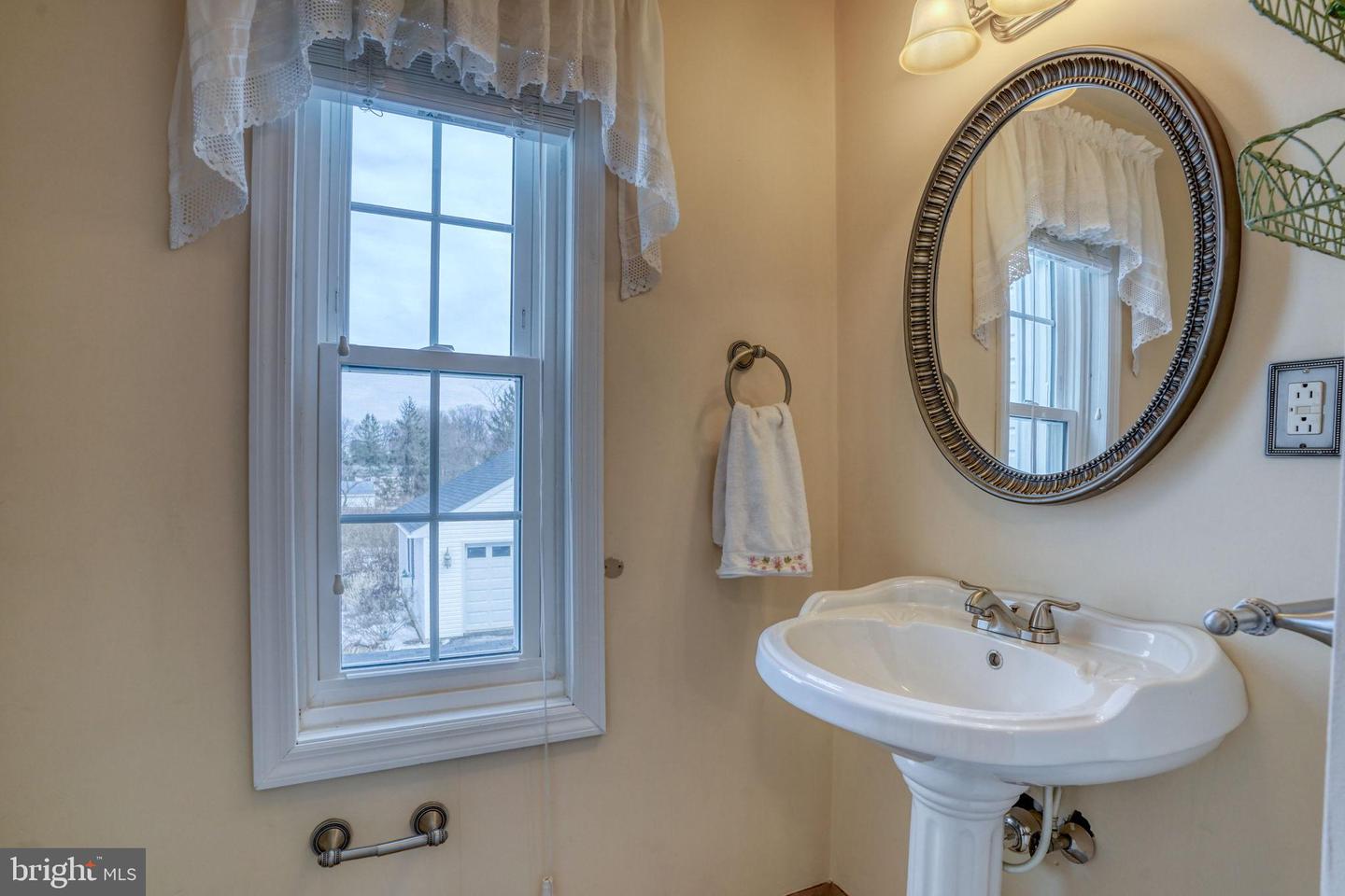 1078 Smithbridge Property Photo 27