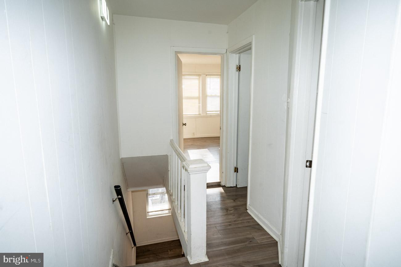 1011 Andrews Ave Property Photo 4