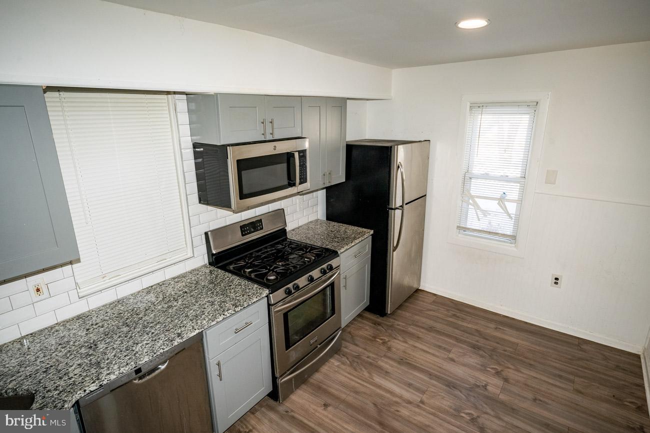 1011 Andrews Ave Property Photo 12