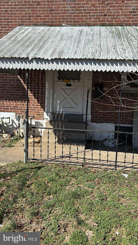 7303 Sherbrook Blvd Property Photo 1