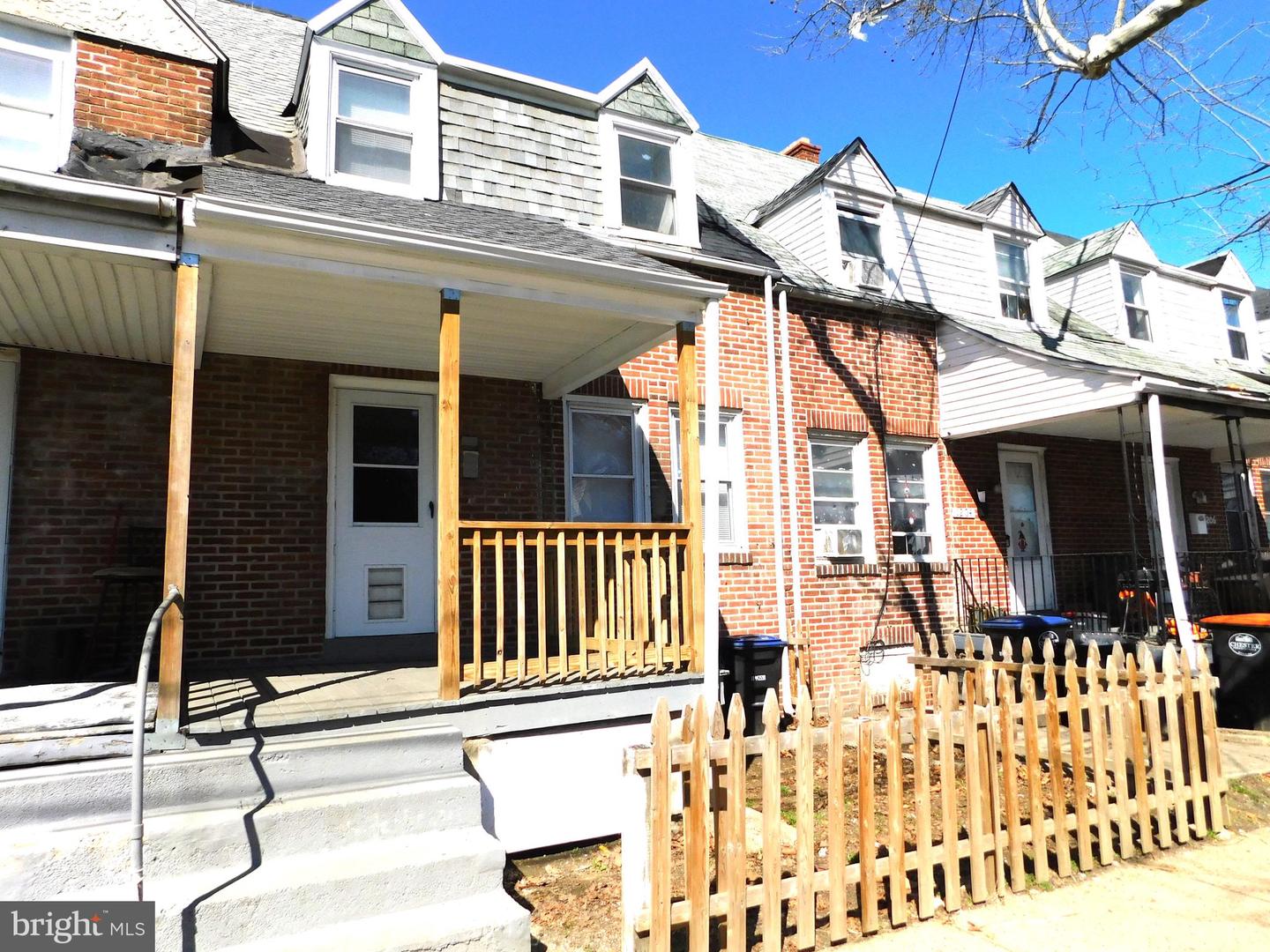1202 MORTON AVE Property Photo 1