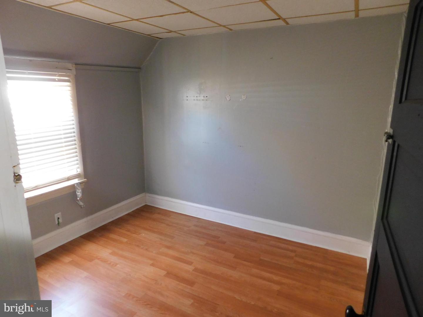 1202 Morton Ave Property Photo 14