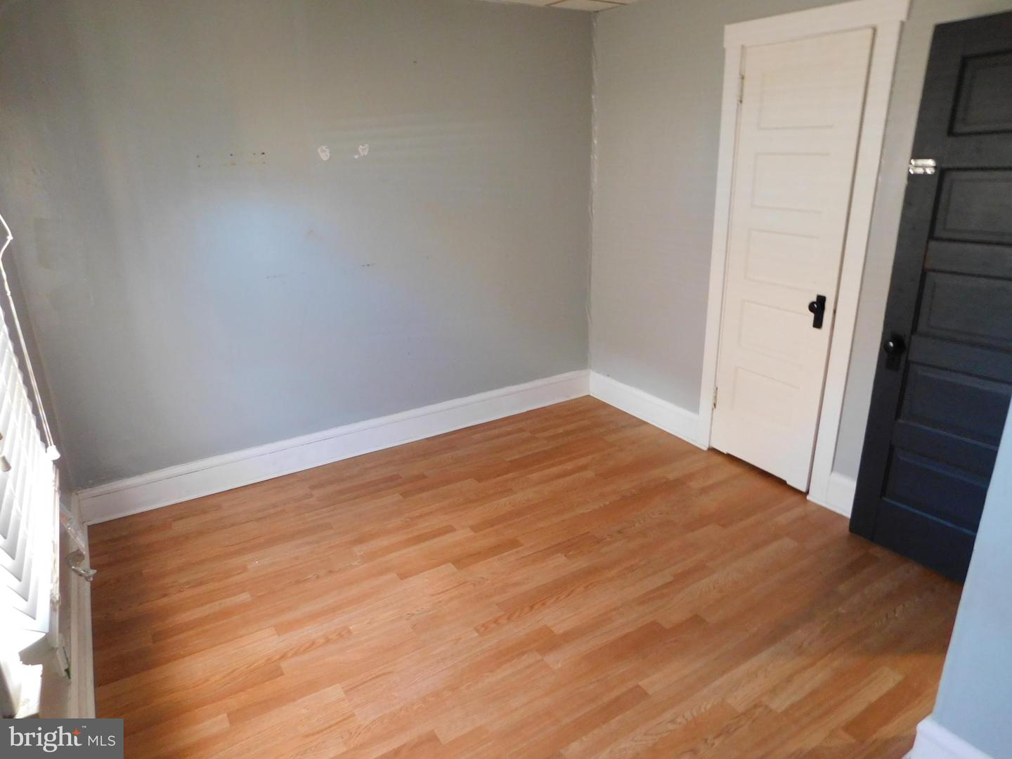 1202 Morton Ave Property Photo 16
