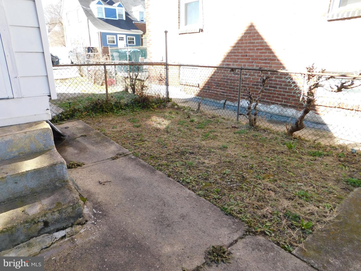 1202 Morton Ave Property Photo 27