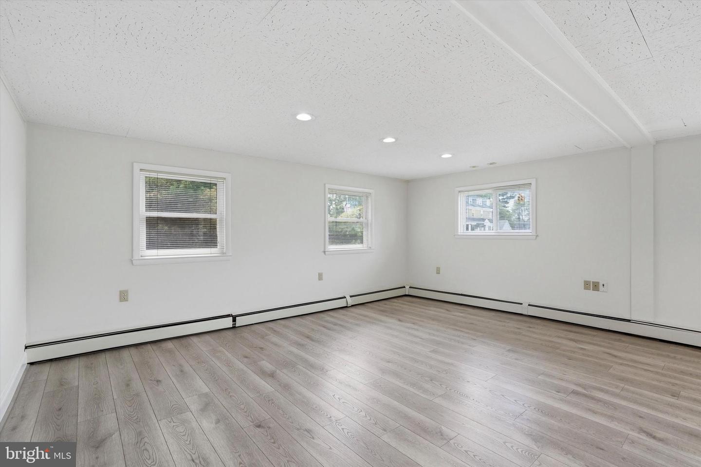 1001 E Darby Road #first Floor Unit A Property Photo 9