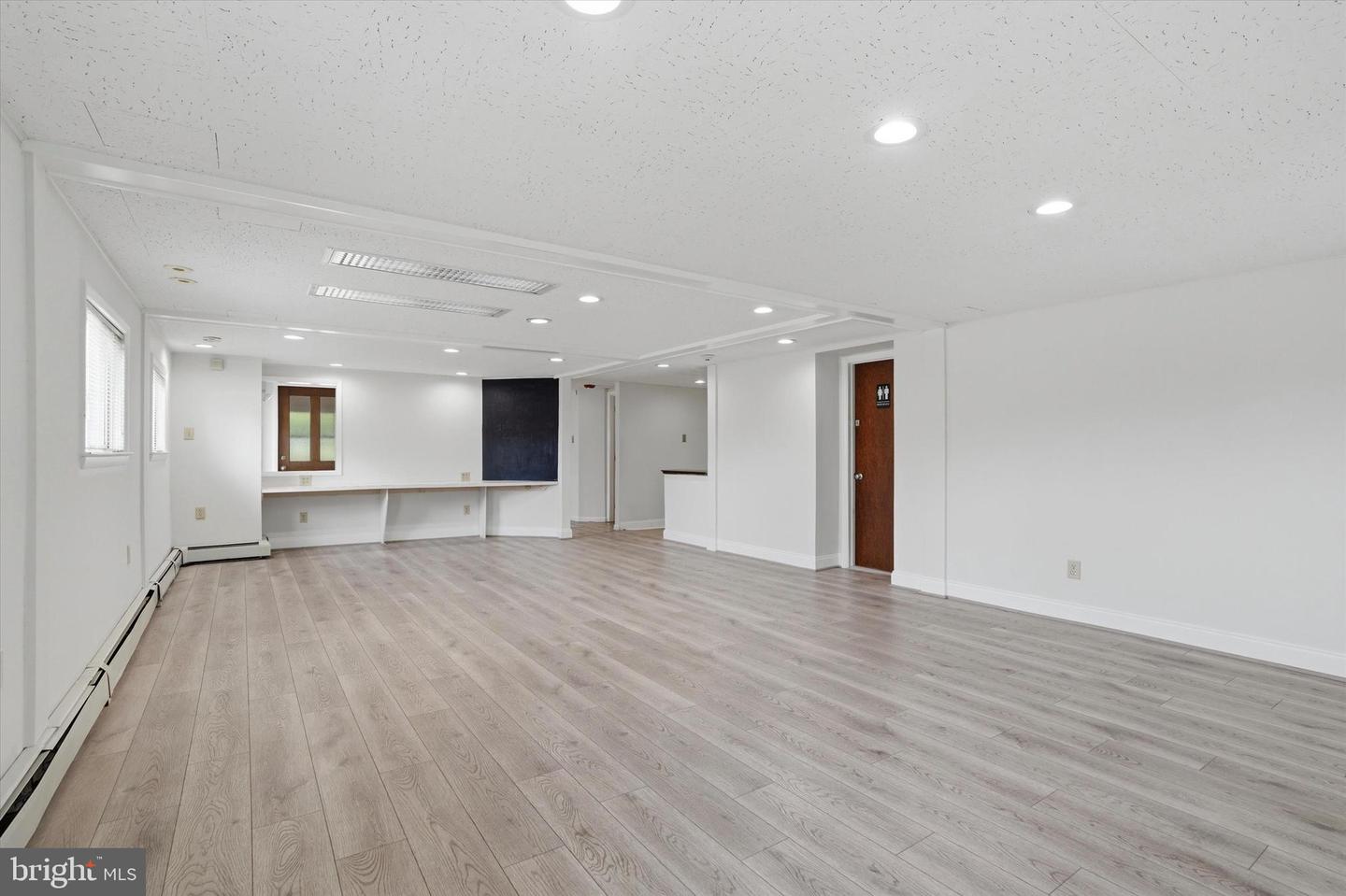 1001 E Darby Road #first Floor Unit A Property Photo 11