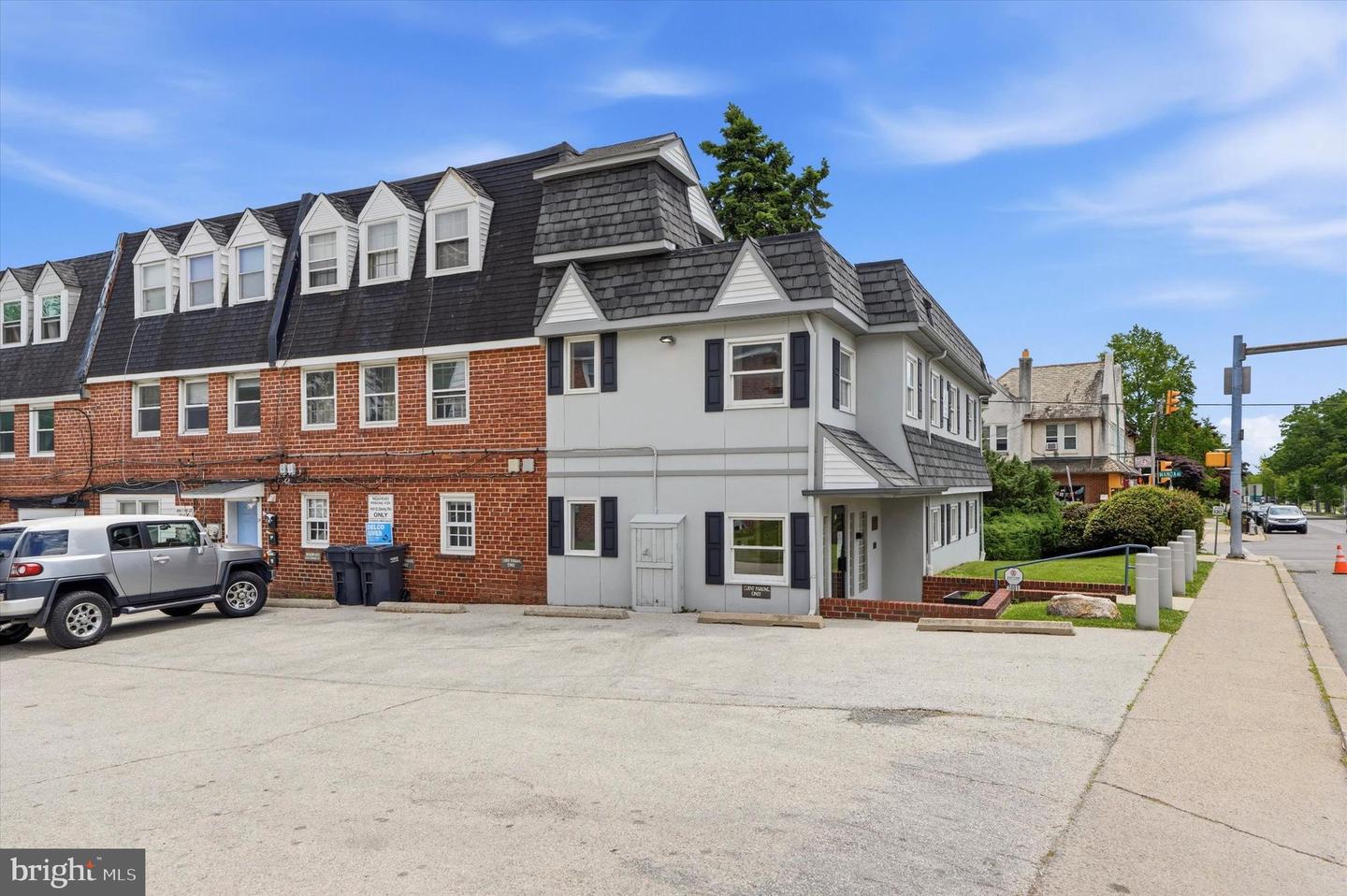 1001 E Darby Road #first Floor Unit A Property Photo 25