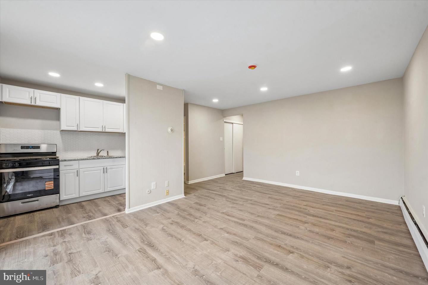 100 E Glenolden Ave #r-11 Property Photo 6