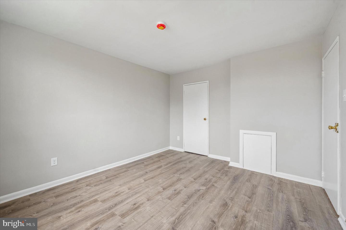 100 E Glenolden Ave #r-11 Property Photo 13