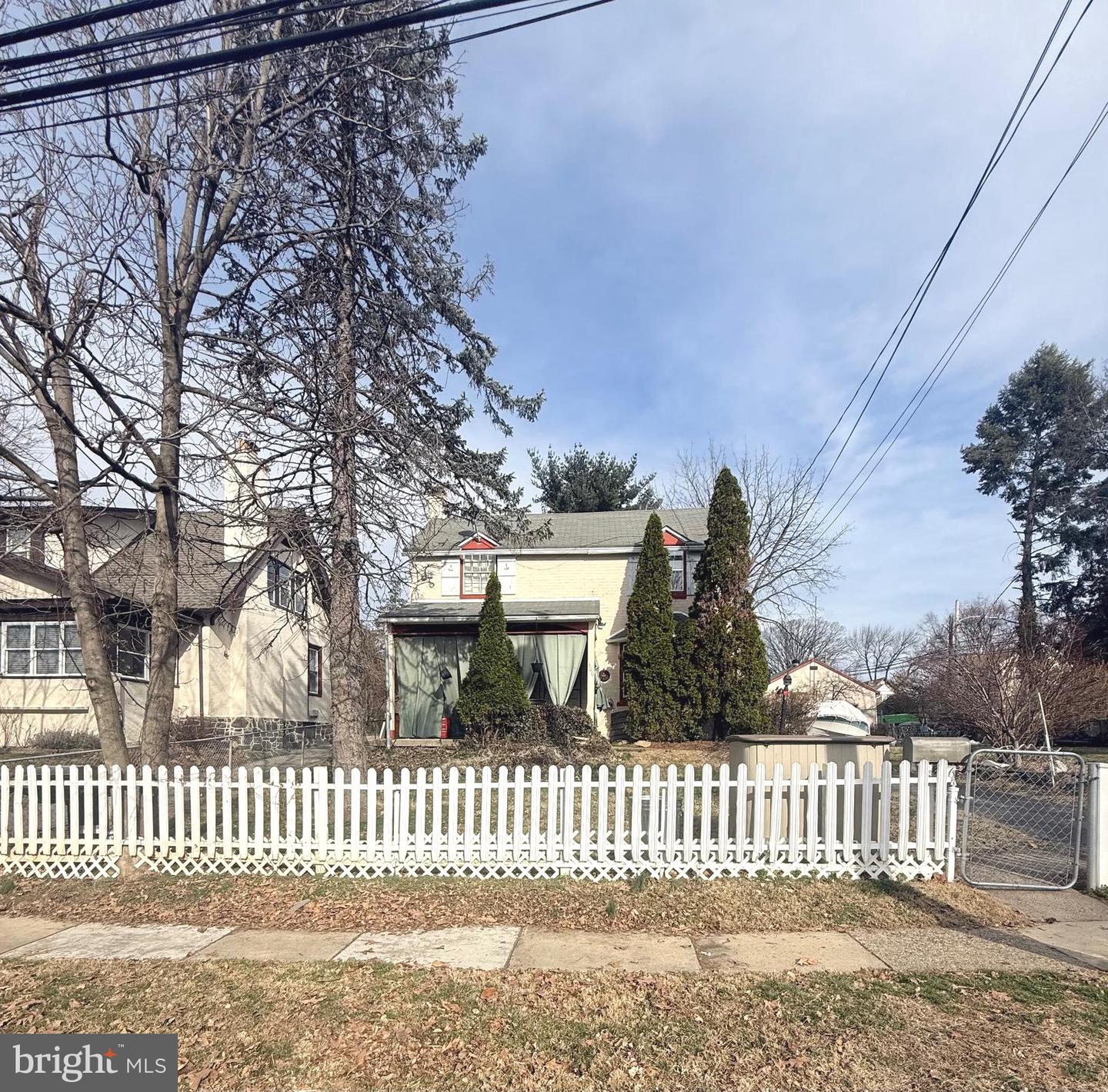 306 S Carol Blvd Property Photo 2