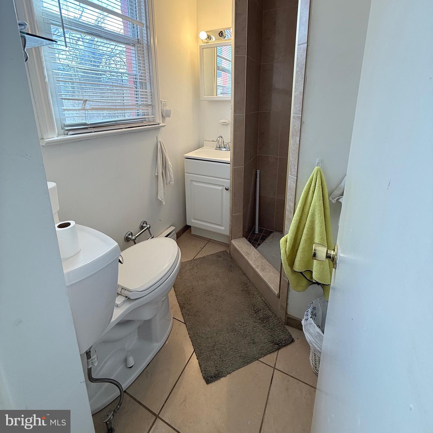 306 S Carol Blvd Property Photo 5