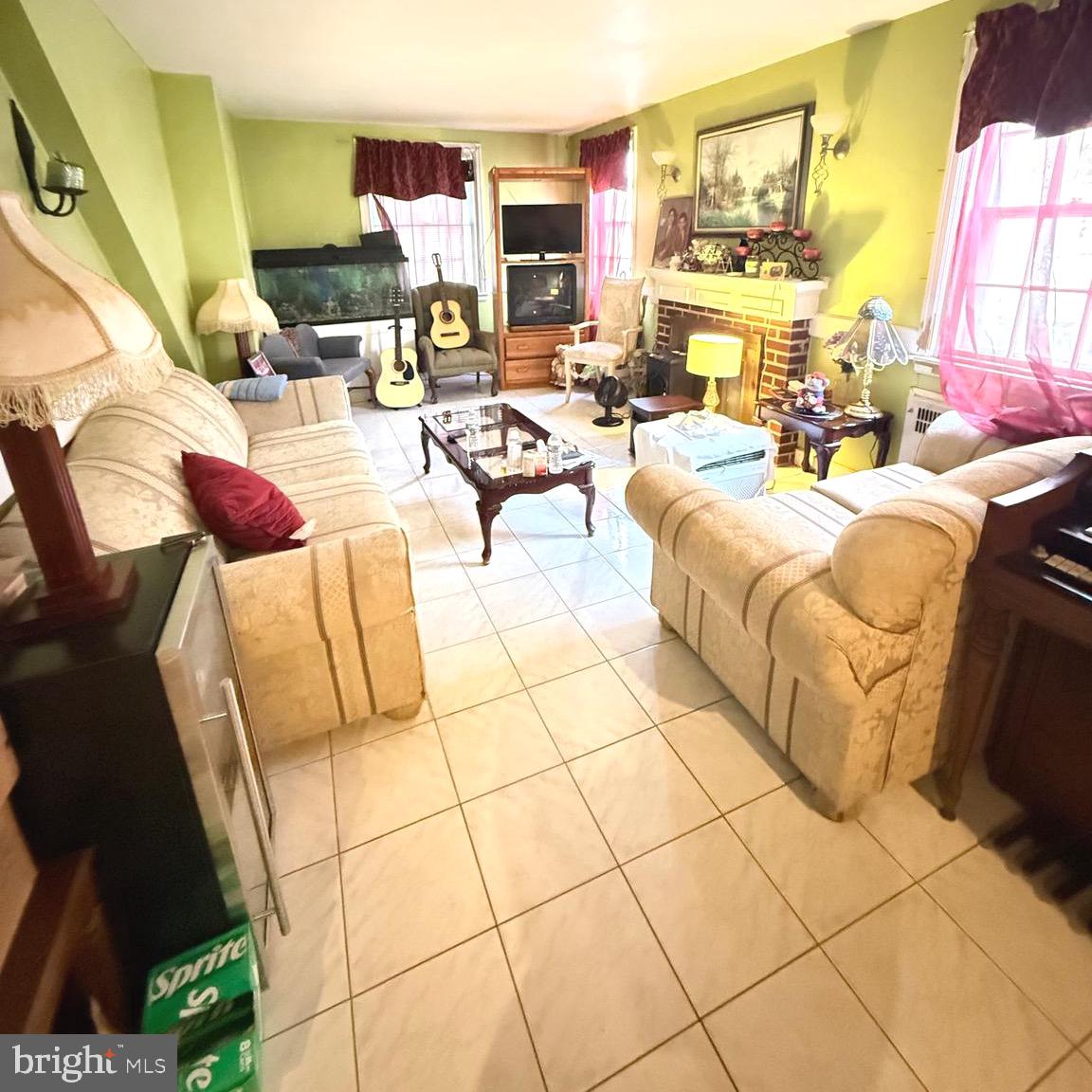 306 S Carol Blvd Property Photo 11