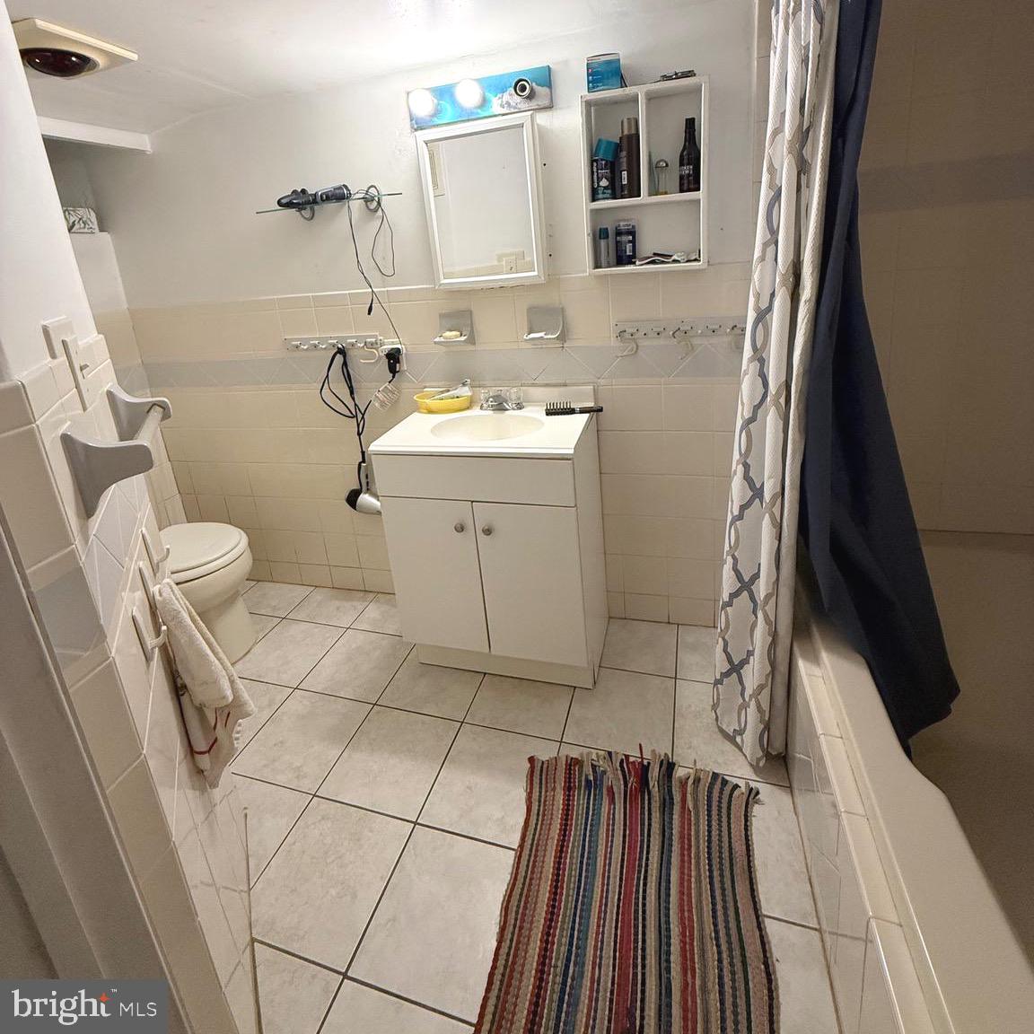 306 S Carol Blvd Property Photo 25