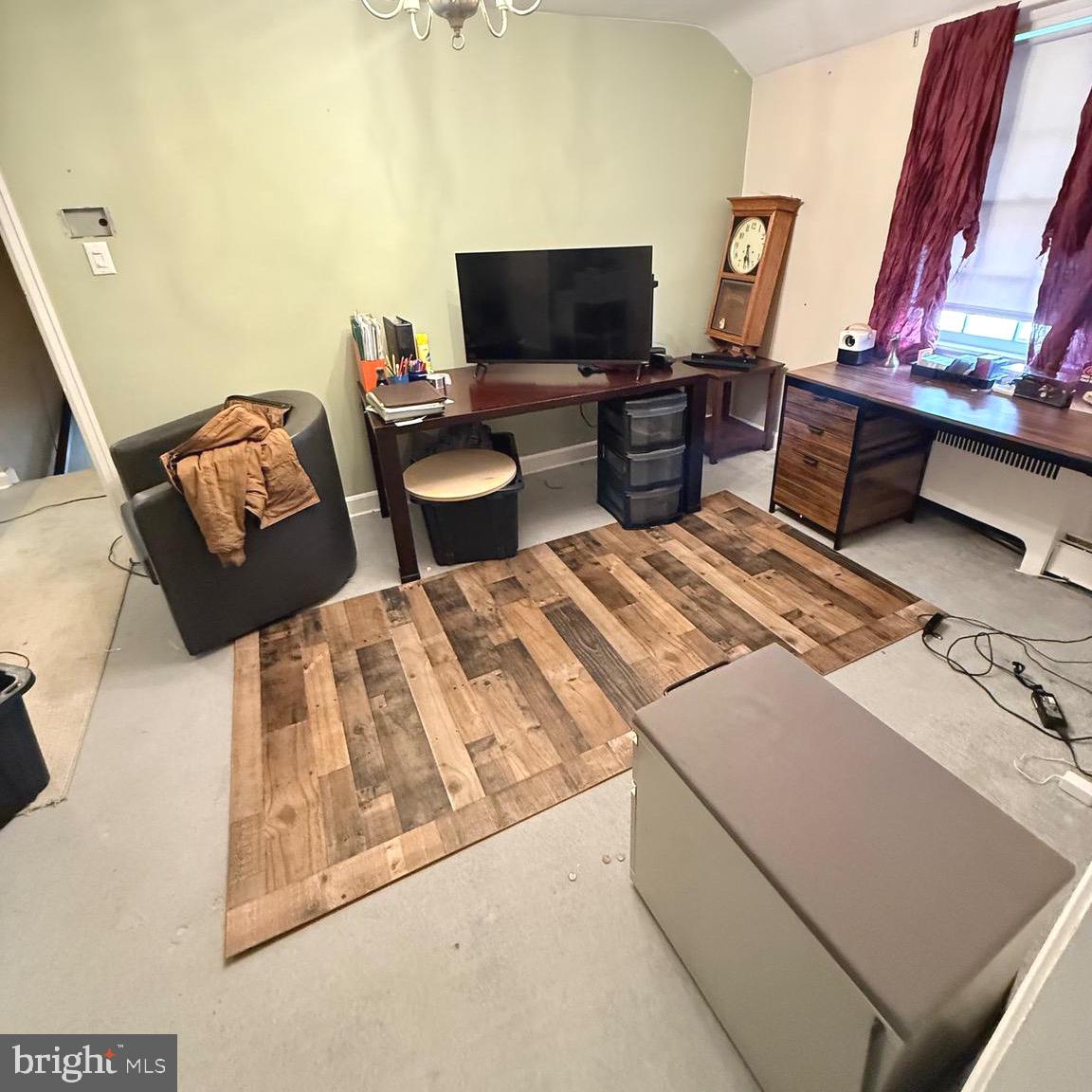 306 S Carol Blvd Property Photo 27