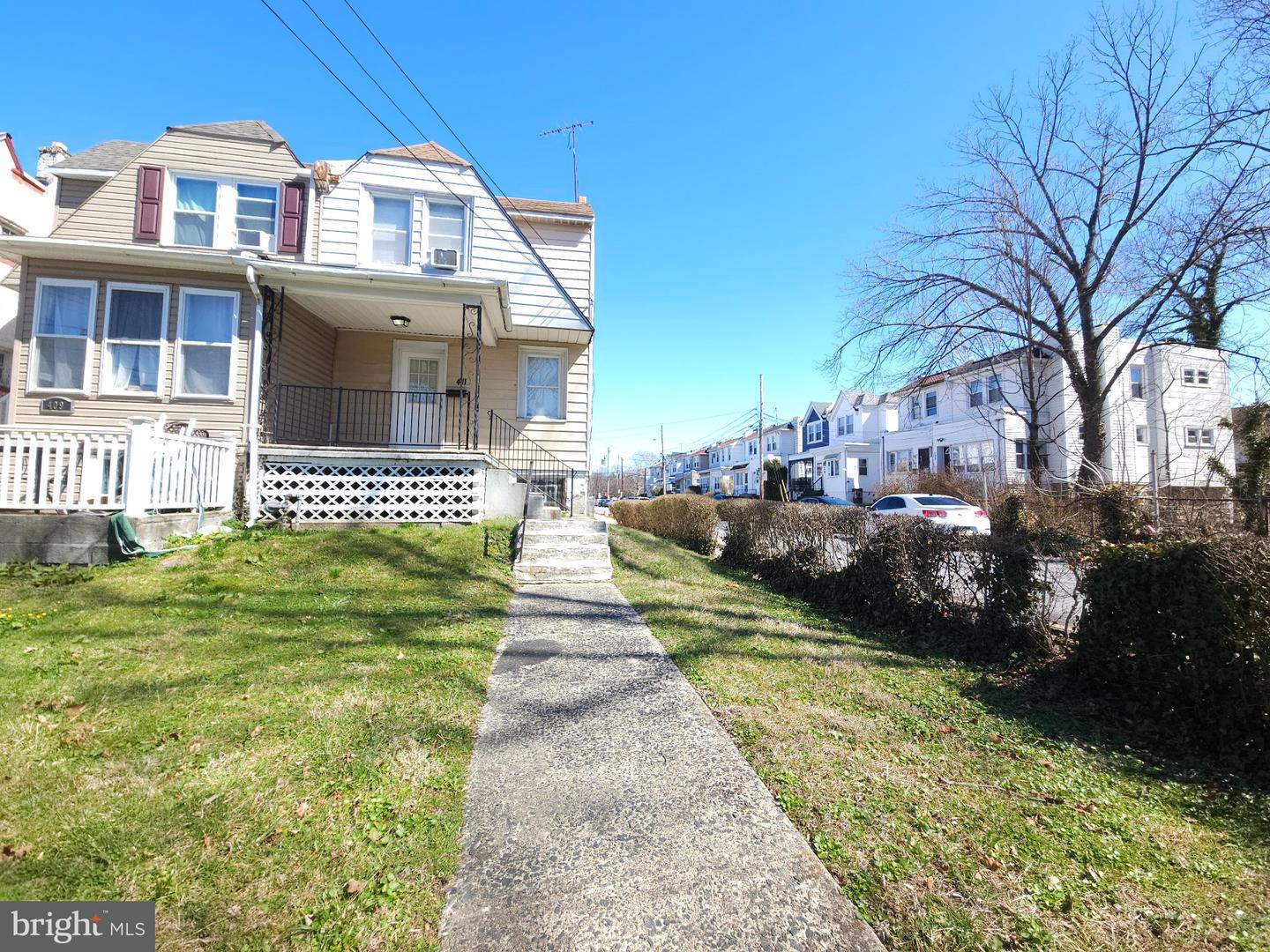 411 S Maple Ave Property Photo 1