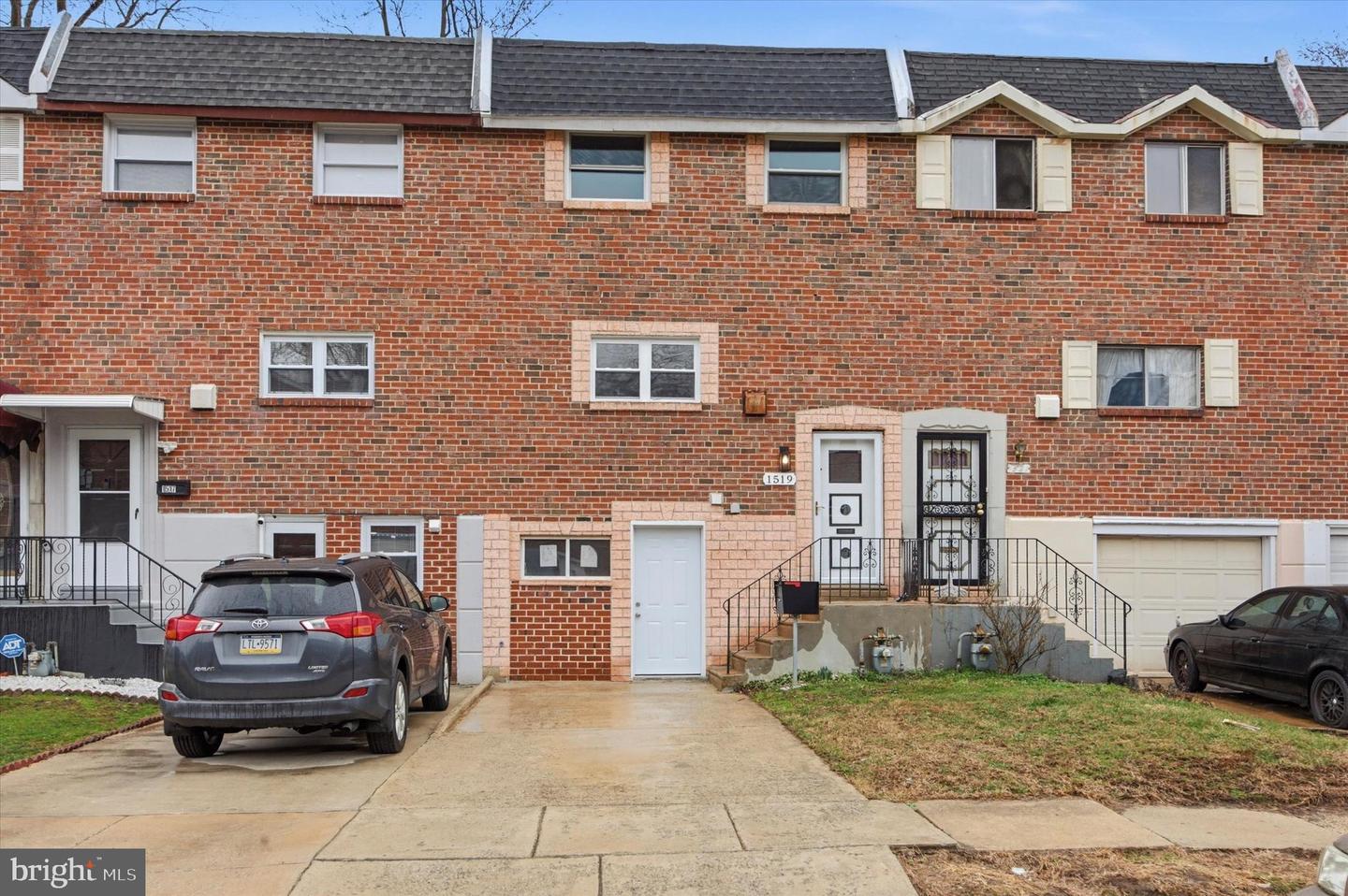 1519 Forrester Ave Property Photo 3