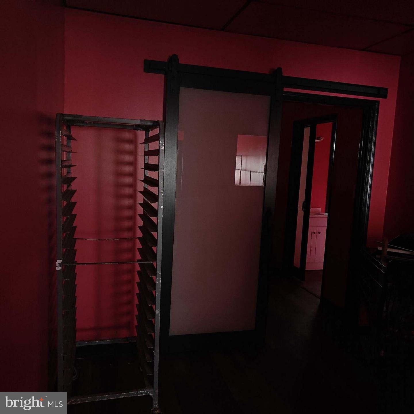 402 Long Ln Property Photo 15