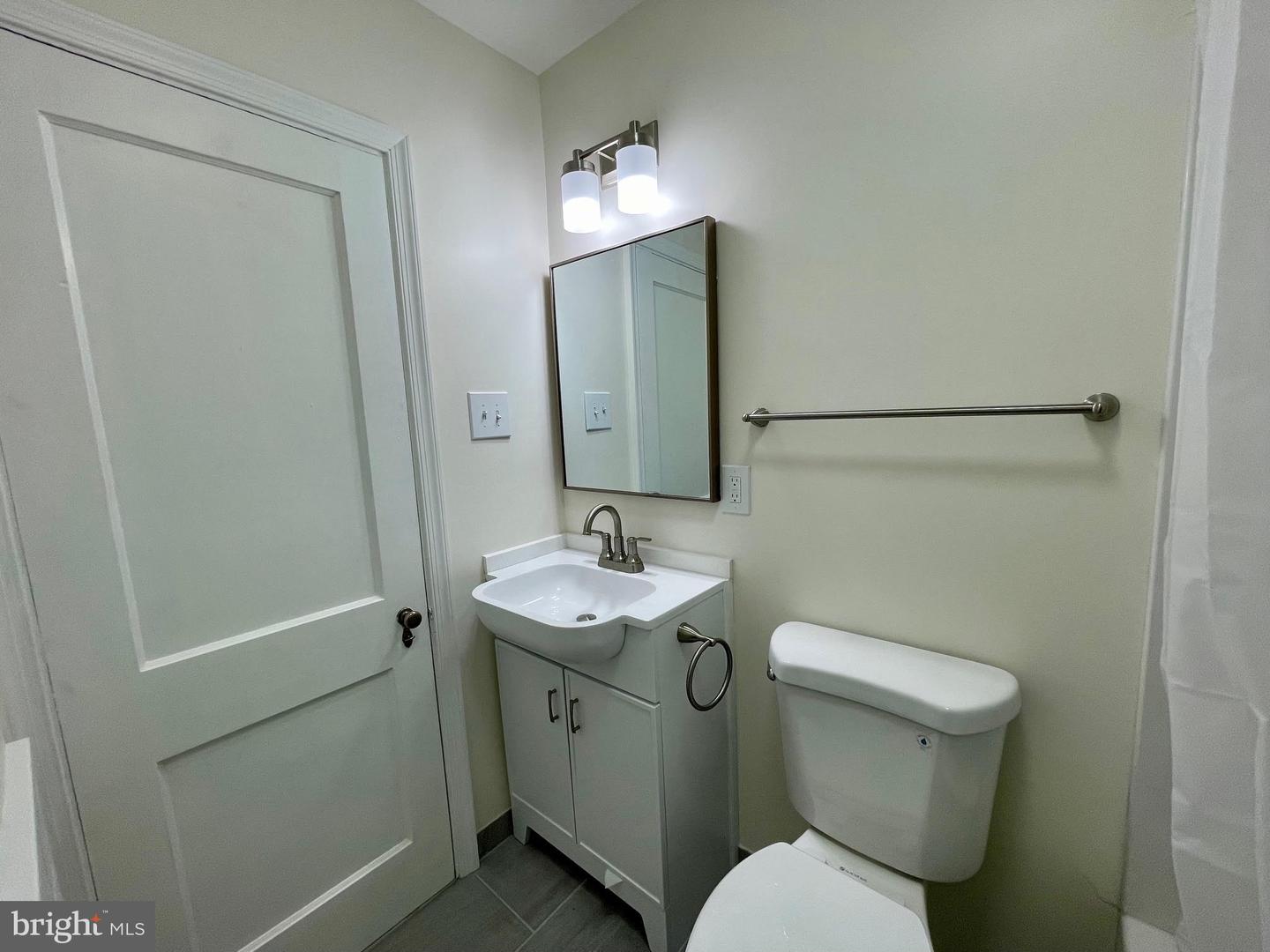 416 E Providence Rd #a Property Photo 8