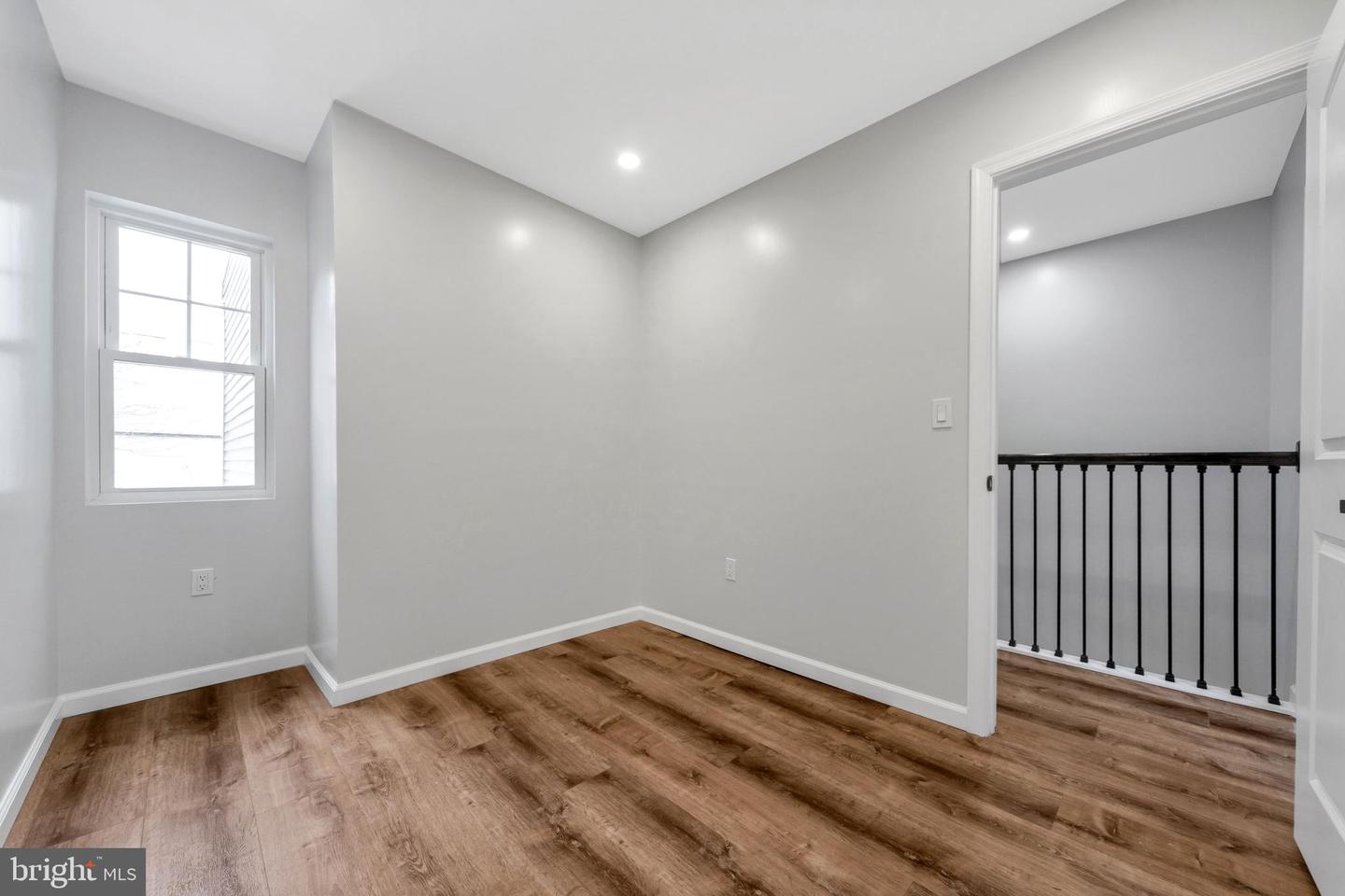 1119 Thomas St Property Photo 10