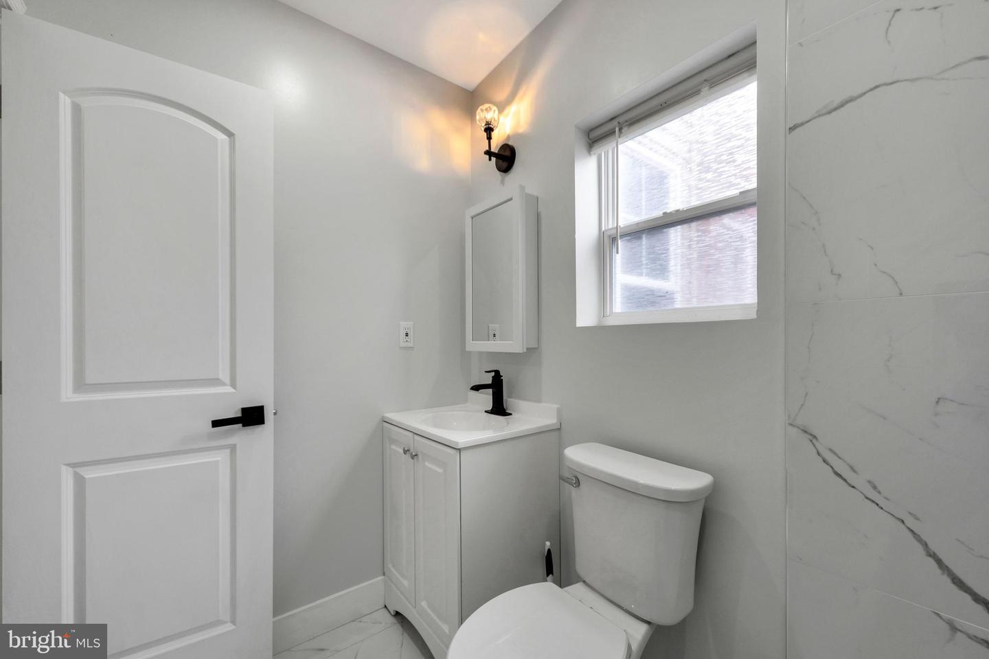 1119 Thomas St Property Photo 13