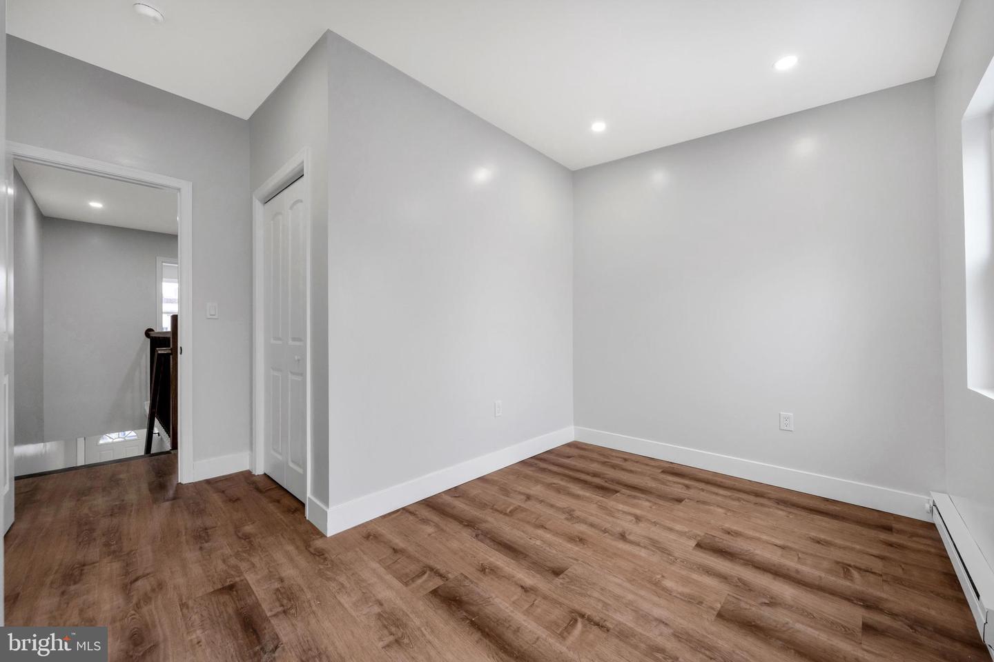 1119 Thomas St Property Photo 15