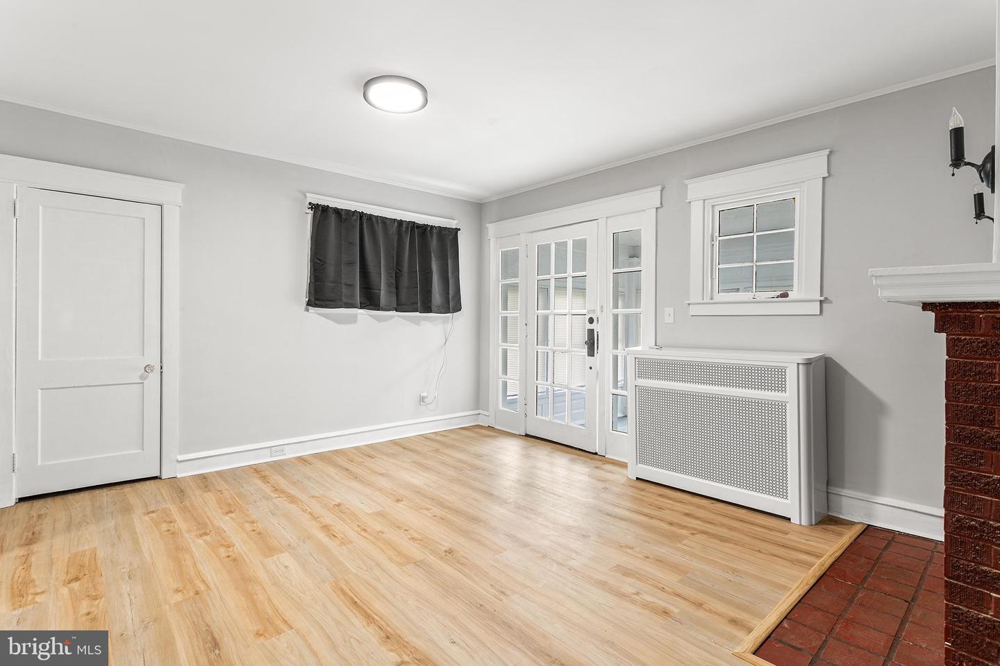523 Collingdale Ave Property Photo 6