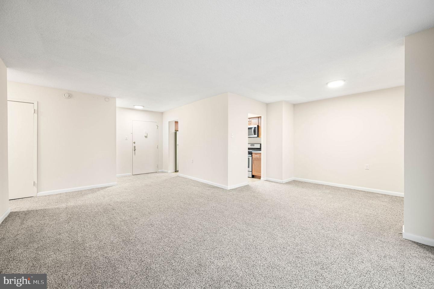 801 Yale Ave #610 Property Photo 6