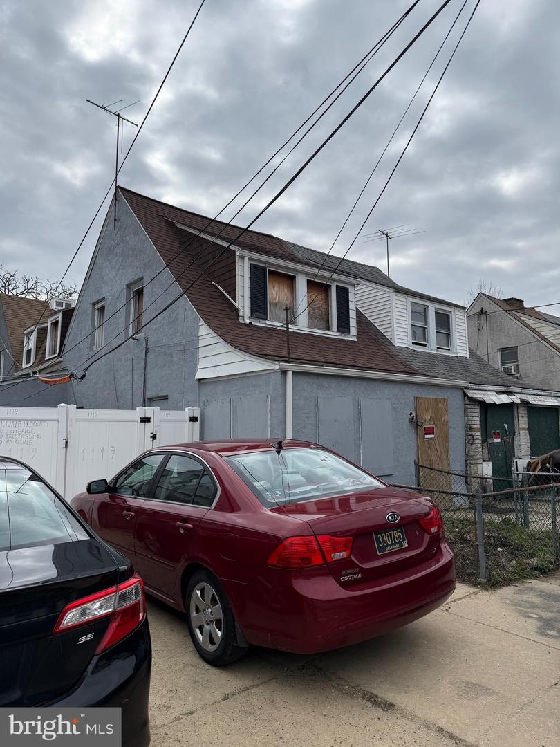 1119 Brown St Property Photo 1