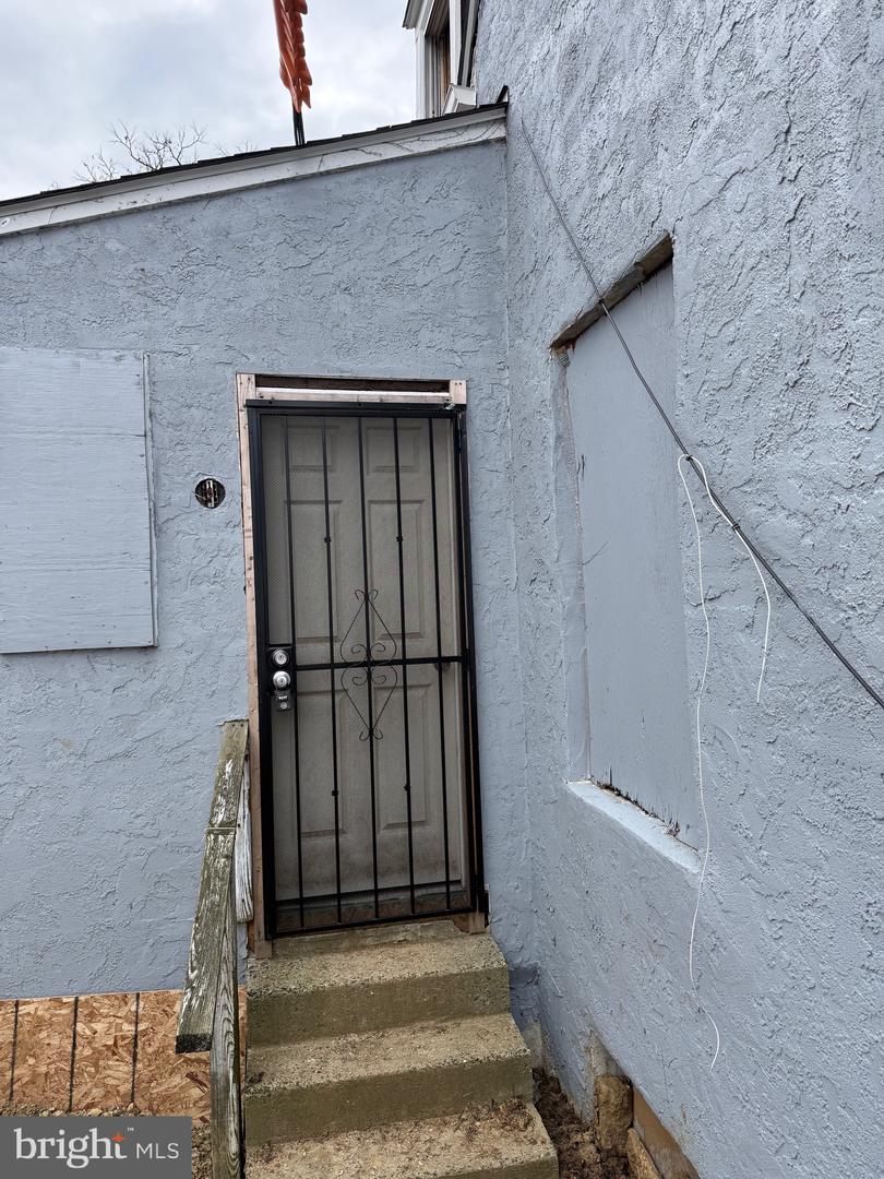 1119 Brown St Property Photo 4
