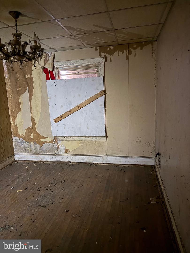 1119 Brown St Property Photo 7
